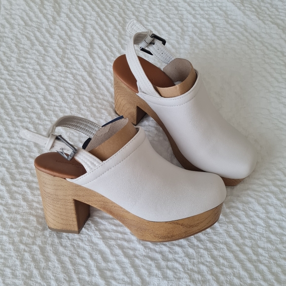 Universal Thread || Clogs Mules Color White Various Sz, 7, 9.5 - Picture 2 of 12